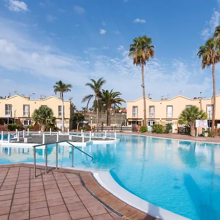 Home2book Relaxing & Terrace In דירה